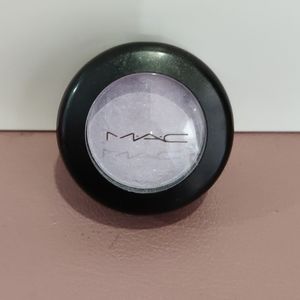 MAC Eyeshadow - #Humblebrag (frost)
